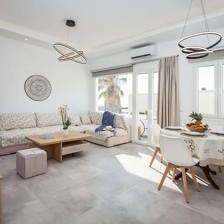 Naxian Sun アパート